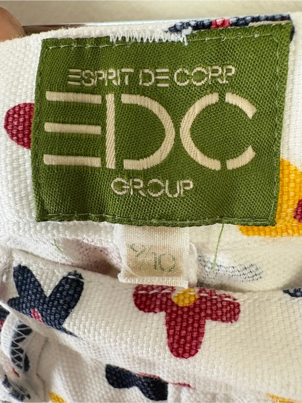 VTG 90s Esprit White Denim Cutoff Shorts with Flower Print